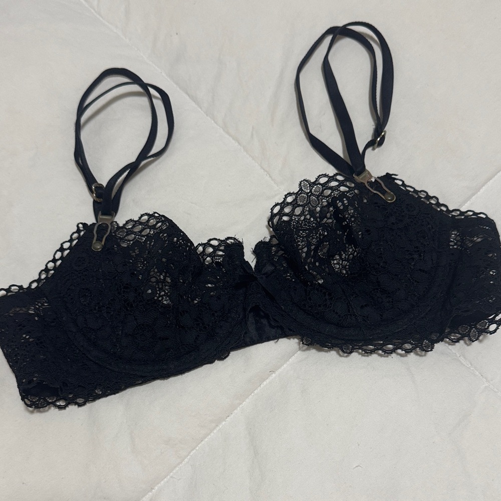 34B Victoria Secret’s Very Sexy style Black Lace Balconet Bra